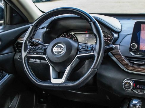 Used 2021 Nissan Altima 2.5 SL FWD image 25