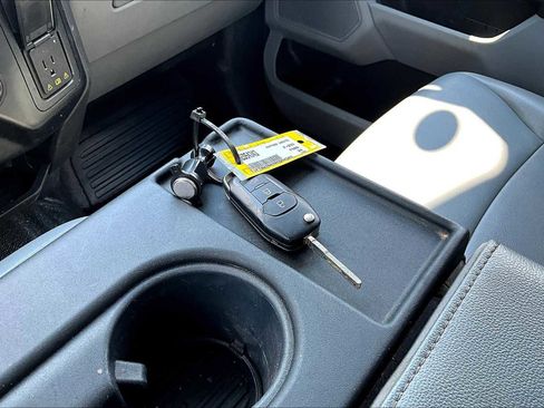 Used 2024 Ford F250 XL w/ XL Chrome Package image 13