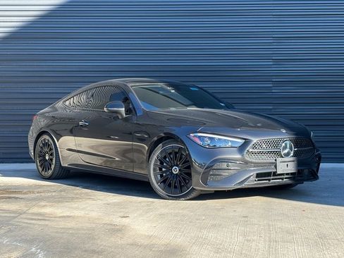 Used 2025 Mercedes-Benz CLE 300 4MATIC Coupe image 9