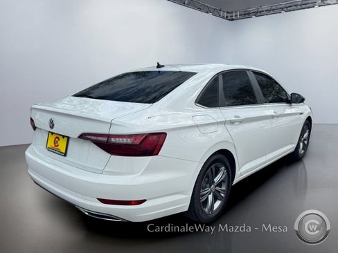 Used 2020 Volkswagen Jetta R-Line w/ R-Line Cold Weather Package FWD image 4
