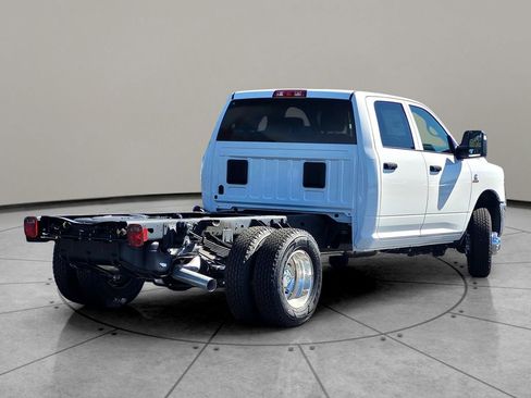 New 2025 RAM 3500 Tradesman w/ Chrome Appearance Group image 4