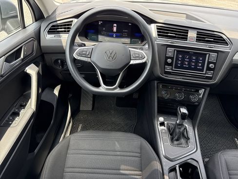 Used 2022 Volkswagen Tiguan S FWD image 13