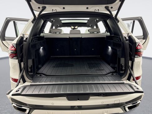 Used 2025 BMW X5 xDrive40i w/ M Sport Package AWD/4WD image 20