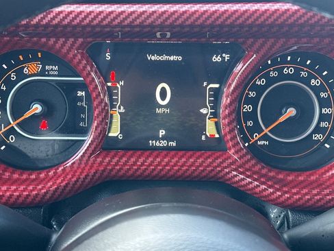 Used 2025 Jeep Wrangler Unlimited Rubicon w/ Convenience Group image 28