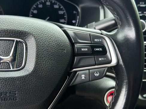Used 2018 Honda Accord Sport image 25