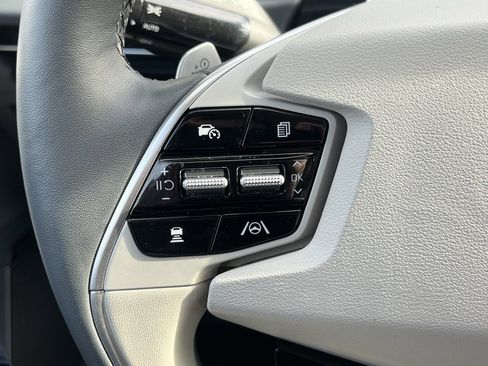 Used 2023 Kia EV6 Wind image 16