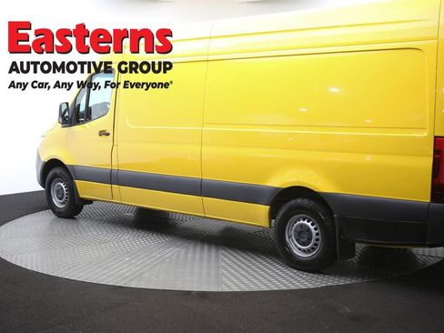 Used 2021 Mercedes-Benz Sprinter 2500 w/ Acoustic Package image 60