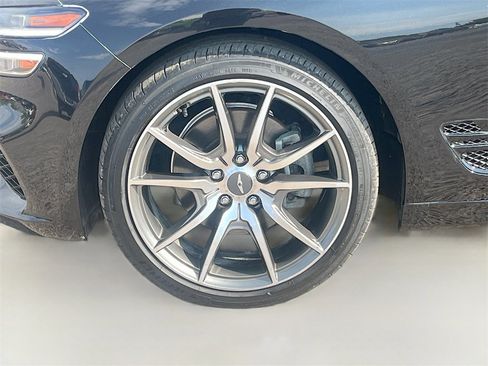 Used 2023 Genesis G70 2.0T image 30