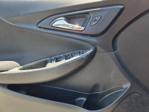 Used 2023 Chevrolet Malibu LS FWD image 14