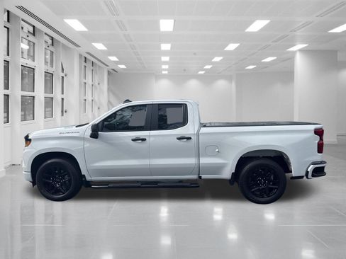 Used 2024 Chevrolet Silverado 1500 Custom RWD image 8