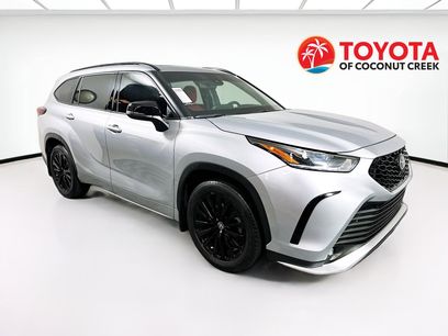Used 2024 Toyota Highlander XSE