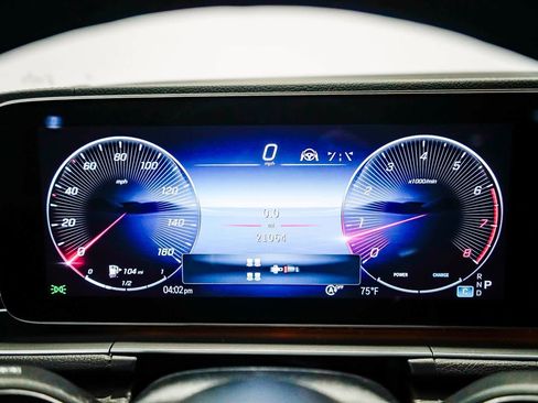 Used 2024 Mercedes-Benz GLS 450 4MATIC image 26