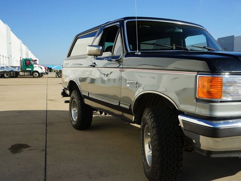 Used 1990 Ford Bronco AWD/4WD image 33
