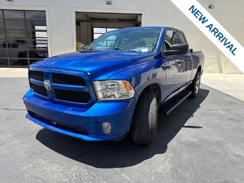 Used 2018 RAM 1500 Express AWD/4WD image 3