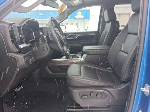 Used 2024 Chevrolet Silverado 1500 LTZ w/ Z71 Off-Road Package image 14