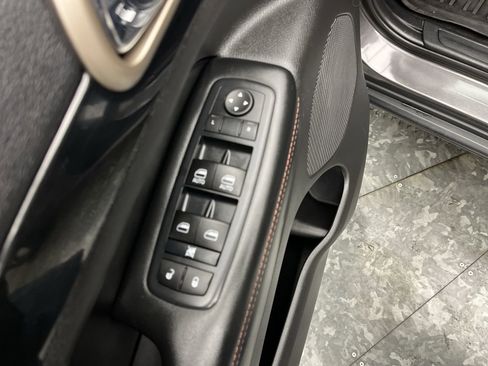 Used 2016 Jeep Grand Cherokee Laredo 75th Anniversary image 7