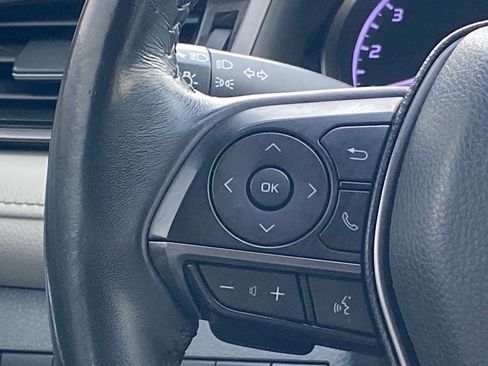 Used 2022 Toyota Camry SE image 8