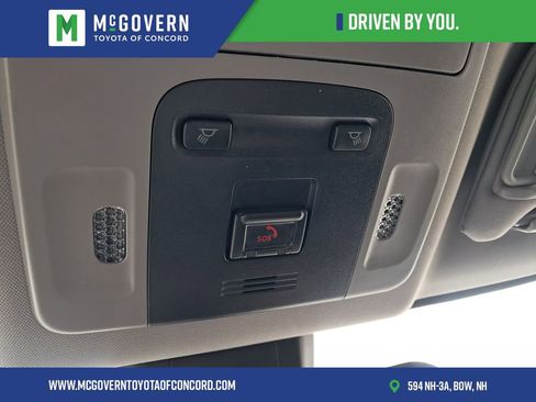 Used 2021 Toyota Camry LE image 33