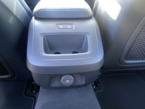 Used 2024 Volvo S60 B5 Core image 22