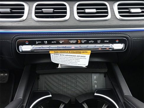 New 2026 Mercedes-Benz GLE 450 4MATIC image 3