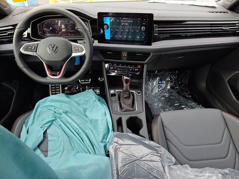 New 2026 Volkswagen Jetta GLI Autobahn FWD image 10