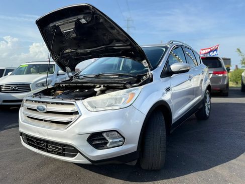 Used 2017 Ford Escape Titanium FWD image 8