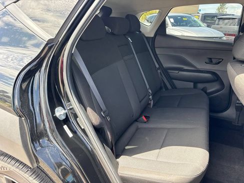Used 2025 Hyundai Kona SEL FWD image 14