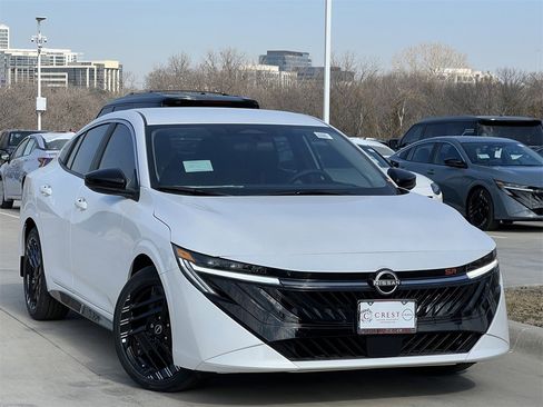 New 2026 Nissan Sentra SR image 2