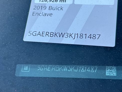 Used 2019 Buick Enclave Essence FWD image 23