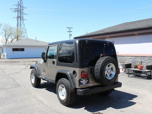 Used 2004 Jeep Wrangler SE w/ Ecco Tire & Wheel Group AWD/4WD image 8