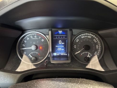 Certified 2023 Toyota Tacoma TRD Off-Road AWD/4WD image 23