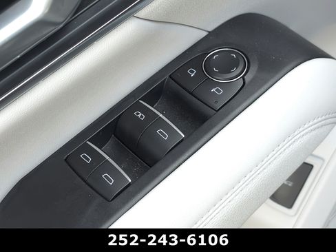 Used 2026 GMC Terrain Denali AWD/4WD image 30