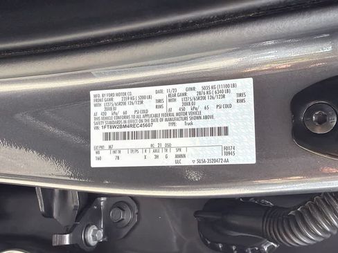 Used 2024 Ford F250 Platinum AWD/4WD image 32