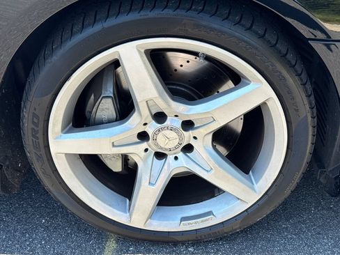 Used 2013 Mercedes-Benz SL 550 image 12