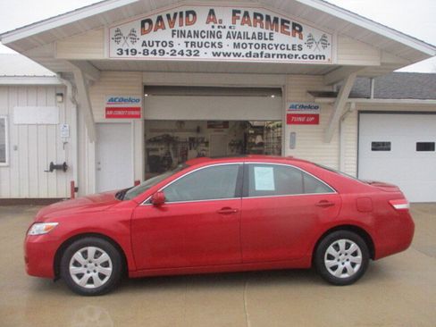 Used 2010 Toyota Camry image 12