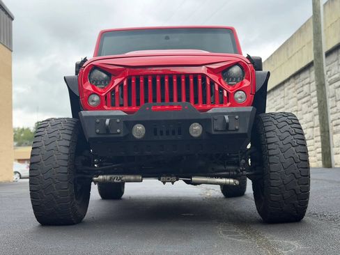 Used 2016 Jeep Wrangler Unlimited Sport w/ Max Tow Package AWD/4WD image 36