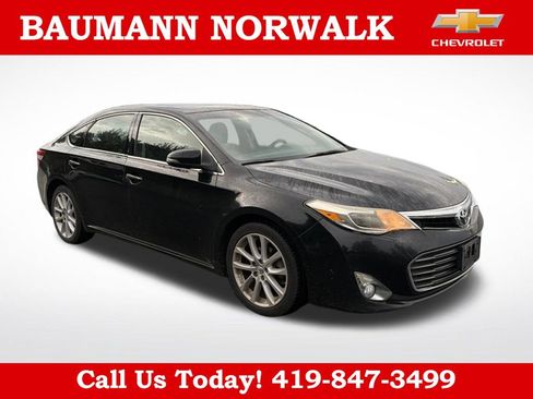 Used 2013 Toyota Avalon XLE Touring FWD image 5