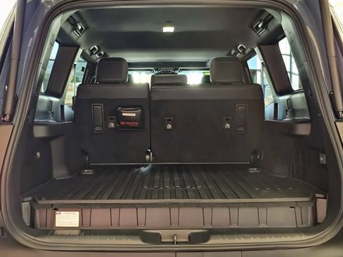Used 2025 Toyota Land Cruiser AWD/4WD image 27