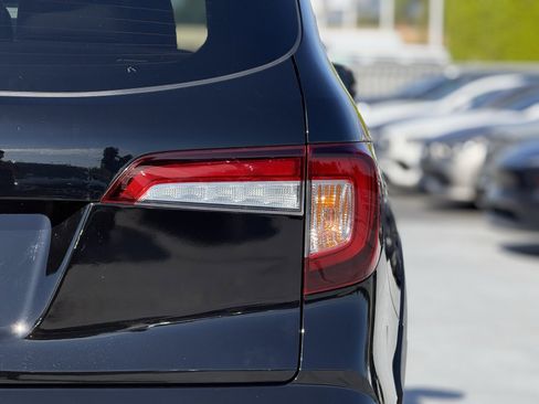 Used 2022 Honda Pilot TrailSport image 11