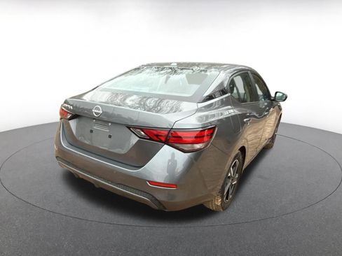 Used 2025 Nissan Sentra SV image 17