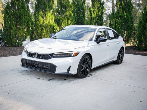 Used 2025 Honda Civic Sport image 5