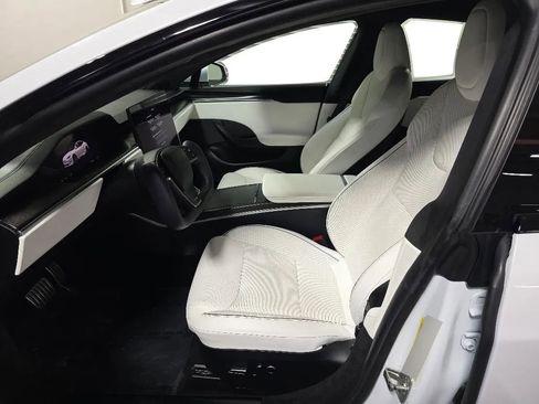 Used 2022 Tesla Model S Plaid image 9
