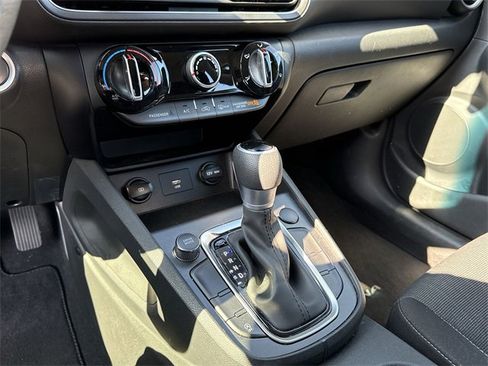 Used 2023 Hyundai Kona SEL image 23