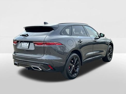 Used 2025 Jaguar F-PACE R-Dynamic S image 4