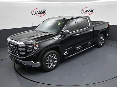 Used 2022 GMC Sierra 1500 SLT image 16