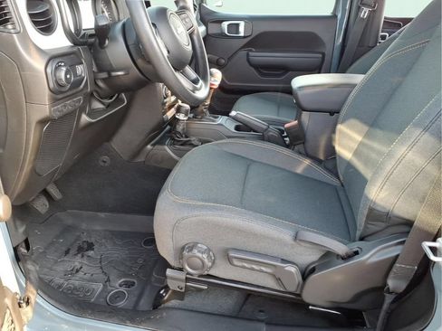 Used 2024 Jeep Wrangler Sport AWD/4WD image 16