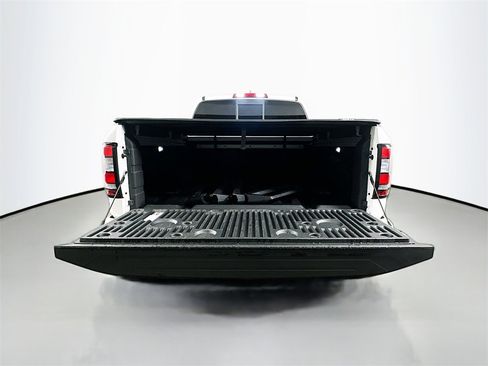 Used 2022 Nissan Frontier PRO-4X w/ Pro-4X Premium Package image 33