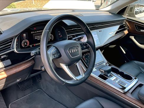 Used 2019 Audi Q8 Premium Plus image 17