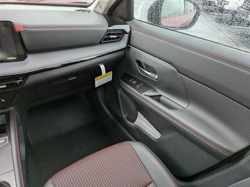 New 2026 Nissan Kicks SR w/ Cold Weather Package image 41