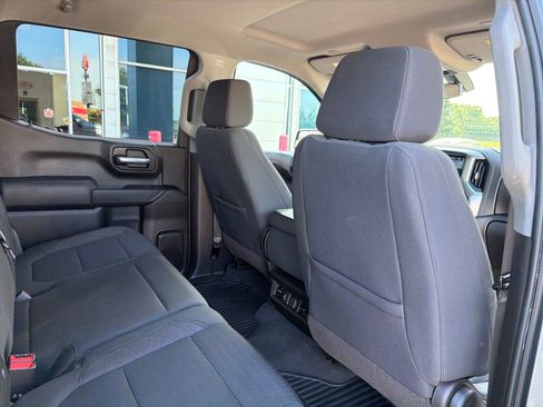 Used 2021 Chevrolet Silverado 1500 LT AWD/4WD image 25